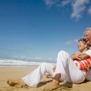 Verlieben
Seriöse Singles aus der Schweiz kennenlernen. Hier finden Sie nicht nur eine Vielzahl von aktiven Mitgliedern, sondern auch eine Community von gleichgesinnten Menschen, die ernsthaft auf der Suche nach einer stabilen Beziehung sind..
Wenn Sie bereit sind, den nächsten  Schritt in Ihrem Liebesleben zu wagen und seriöse Singles aus der Schweiz kennenzulernen, dann ist Verlieben.ch die richtige Wahl für Sie. Machen Sie den ersten Schritt!